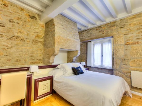 Hotel Montenegro Compostela : photo 8 de la chambre chambre double