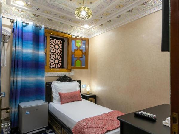 Hotel & Ryad DALILA : photo 1 de la chambre chambre simple Économique