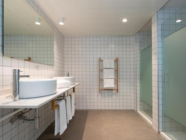 Hotel & Aparthotel Cosmos : photo 8 de la chambre chambre familiale deluxe