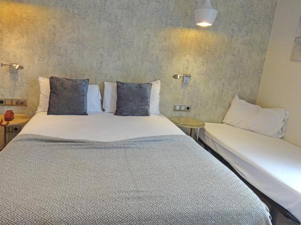 Hotel Lloret Ramblas : photo 7 de la chambre chambre double avec lit d'appoint