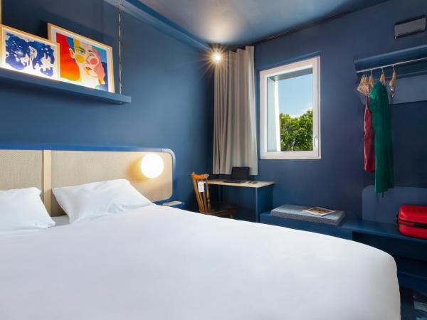 greet hotel Salon de Provence : photo 6 de la chambre chambre pop avec 1 lit double