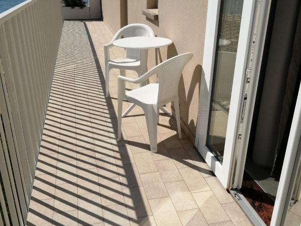 Hotel Solemare - Frontemare - 3 Stelle Superior : photo 4 de la chambre chambre double deluxe avec balcon - vue sur mer