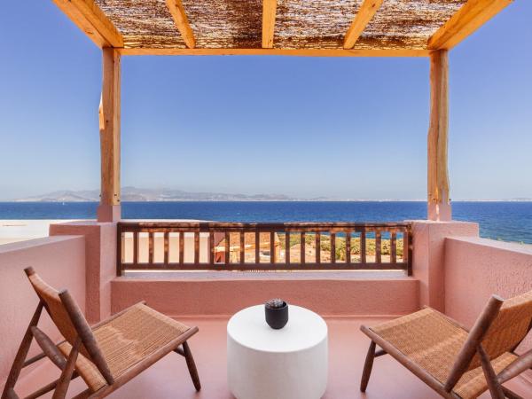 Akre Hotel : photo 1 de la chambre suite junior - vue sur mer