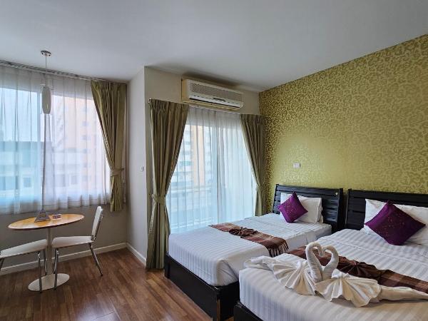 Baiyoke Ciao Hotel : photo 3 de la chambre studio lits jumeaux