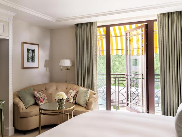 The Dorchester - Dorchester Collection : photo 3 de la chambre chambre de luxe avec vue sur le parc