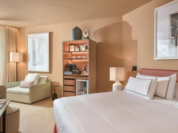 El Fuerte Marbella : photo 1 de la chambre chambre double avec terrasse (2 adultes + 1 enfant)