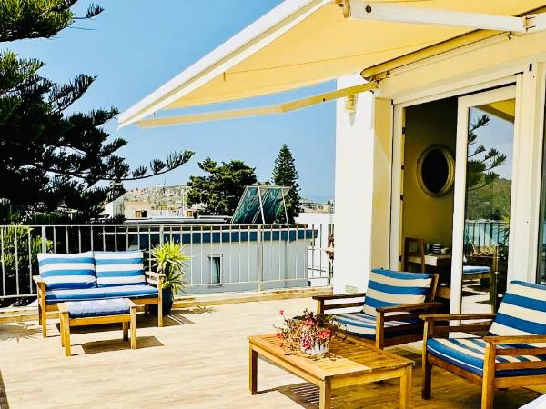 Il Profumo del Mare : photo 9 de la chambre suite lit king-size - vue sur mer