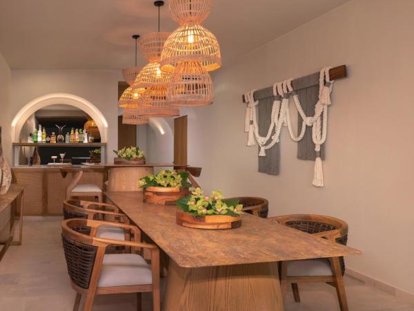 Impression Isla Mujeres by Secrets - Adults Only - All Inclusive : photo 5 de la chambre suite présidentielle