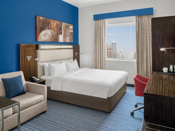 Holiday Inn Express Dubai Safa Park, an IHG Hotel : photo 6 de la chambre chambre standard