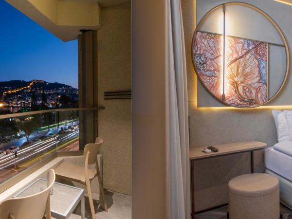 Büyük Hotel : photo 4 de la chambre chambre double ou lits jumeaux - vue sur mer