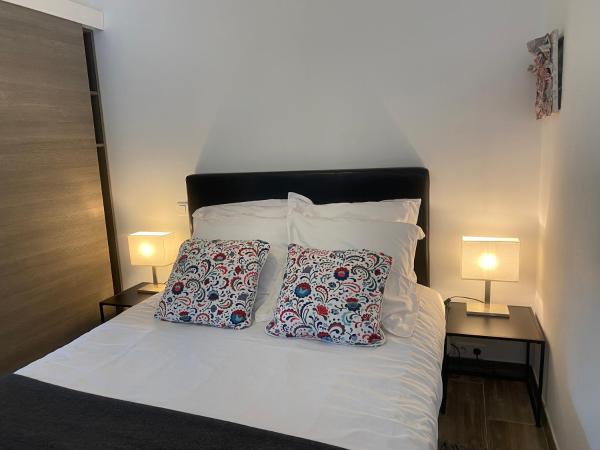 Villa 55 : photo 10 de la chambre chambre double - vue sur jardin