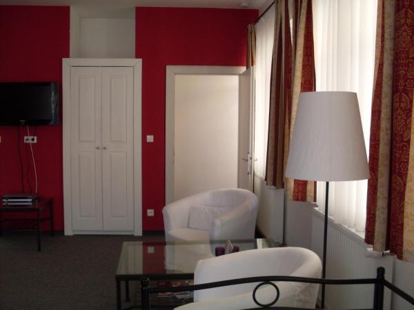 Apartma La Provence : photo 9 de la chambre studio supérieur avec balcon