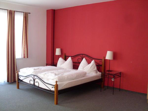 Apartma La Provence : photo 5 de la chambre studio supérieur avec balcon