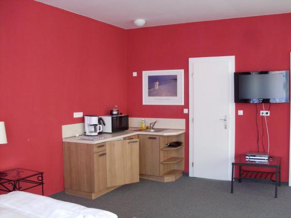 Apartma La Provence : photo 8 de la chambre studio supérieur avec balcon