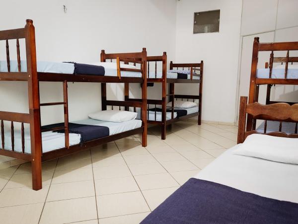 Trem bão de dormir hostel : photo 2 de la chambre dortoir mixte de 10 lits