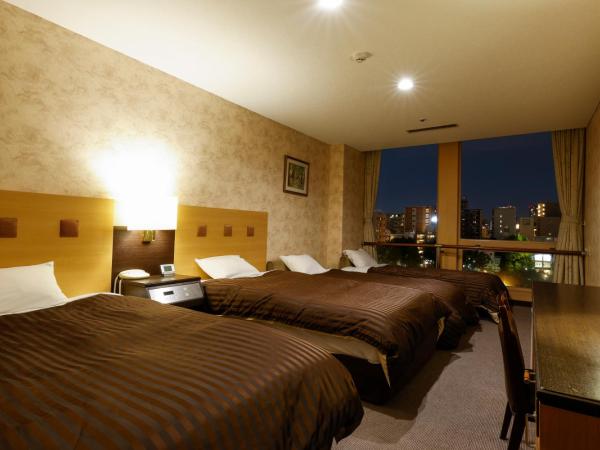 Hotel Osaka Castle : photo 1 de la chambre chambre quadruple