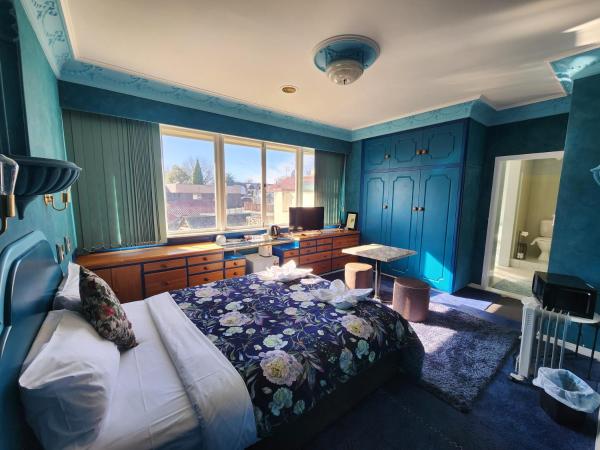 Pure Motel : photo 4 de la chambre upstairs queen room with bath (no kitchen)