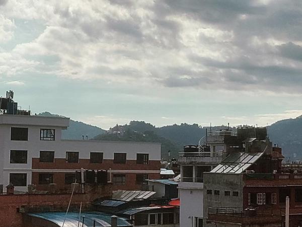 Nepalaya Home Hostel : photo 2 de la chambre chambre triple standard