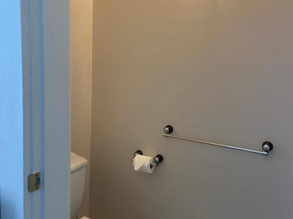 Windsor Guest House : photo 7 de la chambre chambre lit queen-size avec salle de bains privative