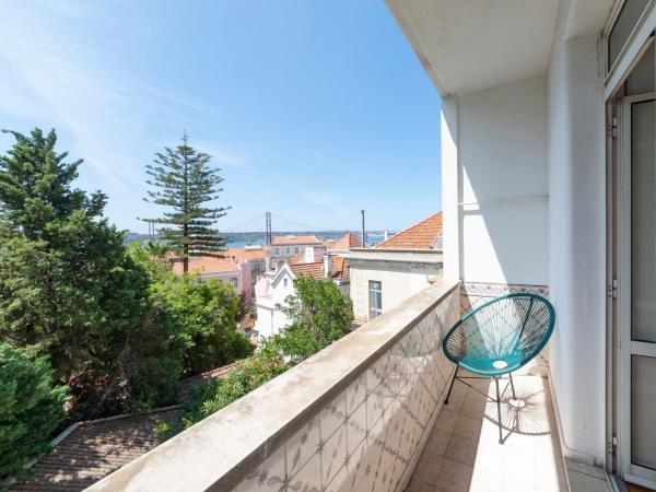 Cheese & Wine Lapa : photo 5 de la chambre chambre lits jumeaux avec salle de bains commune - vue sur jardin