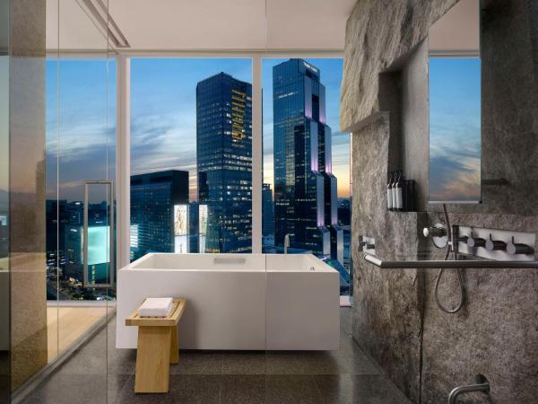 Park Hyatt Seoul : photo 2 de la chambre chambre lit king-size deluxe - vue sur ville