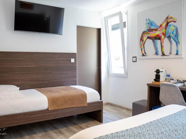 Hotel de la Cathedrale : photo 2 de la chambre chambre quadruple