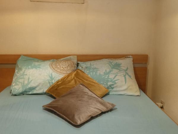 Chambre d'hôte au centre ville : photo 2 de la chambre chambre double avec toilettes communes