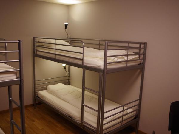 Spoton Hostel & Sportsbar : photo 5 de la chambre chambre quadruple Économique avec salle de bains commune - sans fenêtre