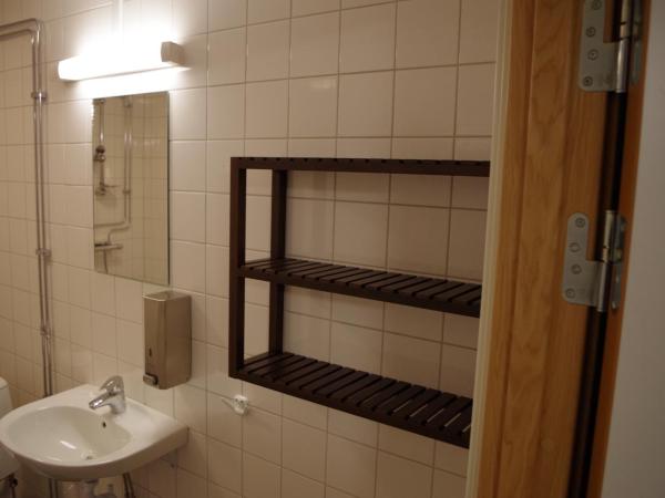 Spoton Hostel & Sportsbar : photo 2 de la chambre studio (4 adultes) - sans fenêtre