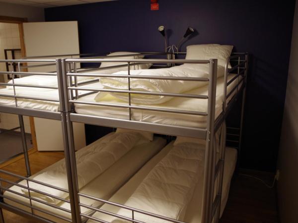 Spoton Hostel & Sportsbar : photo 3 de la chambre studio (4 adultes) - sans fenêtre