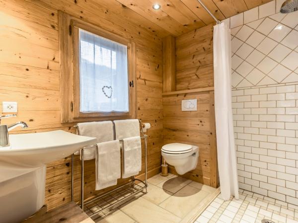 Chalet - La Ferme du Var : photo 10 de la chambre chalet