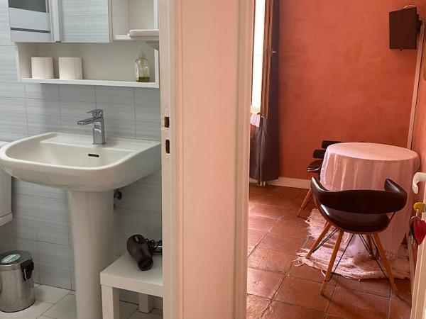 Ida Chambres d'hôtes B&B : photo 4 de la chambre  chambre double standard avec salle de bains privative