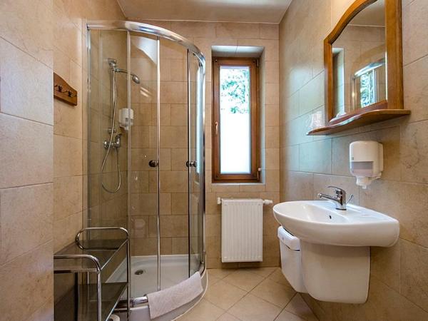 Hotel Dwór Karolówka : photo 2 de la chambre chambre simple avec balcon