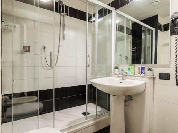 JR Hotels Bologna Amadeus : photo 7 de la chambre chambre double standard