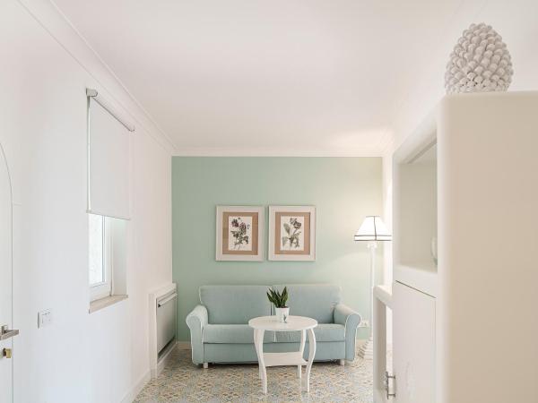 Botania Relais & Spa - The Leading Hotels of the World : photo 4 de la chambre suite lit queen-size avec baignoire spa