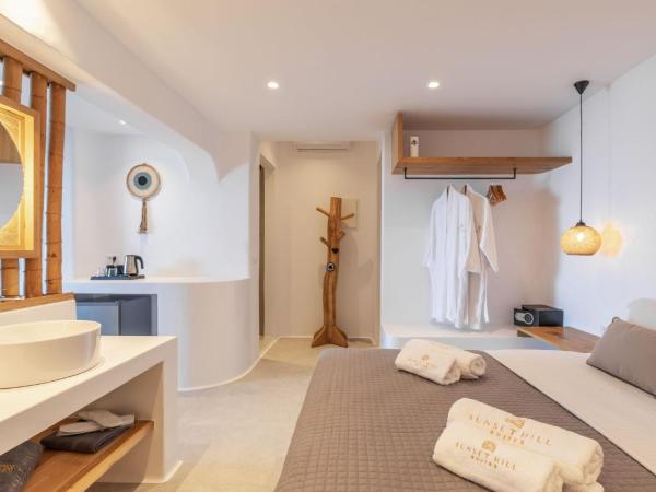 Sunset Hill Suites : photo 7 de la chambre suite supérieure - vue sur mer et piscine