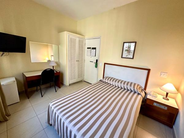 San Michel Hotel : photo 1 de la chambre chambre simple avec salle de bains privative