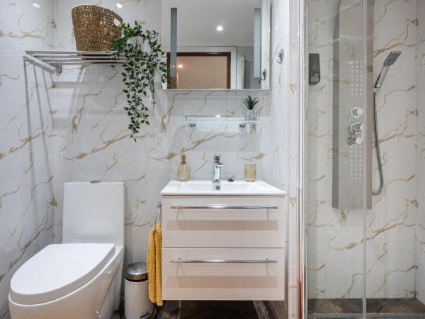 Szent István Apartments : photo 4 de la chambre chambre supérieure avec 2 lits queen-size