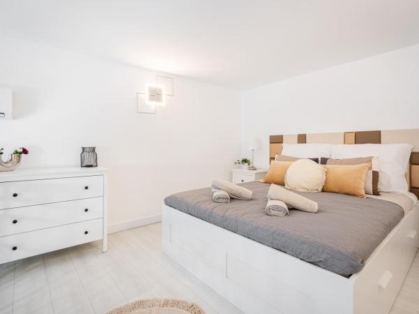 Szent István Apartments : photo 6 de la chambre chambre lits jumeaux avec balcon