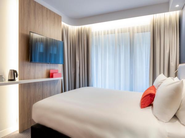 Holiday Inn Express Antwerp - City Centre, an IHG Hotel : photo 4 de la chambre chambre lit queen-size standard - accessible aux personnes à mobilité réduite