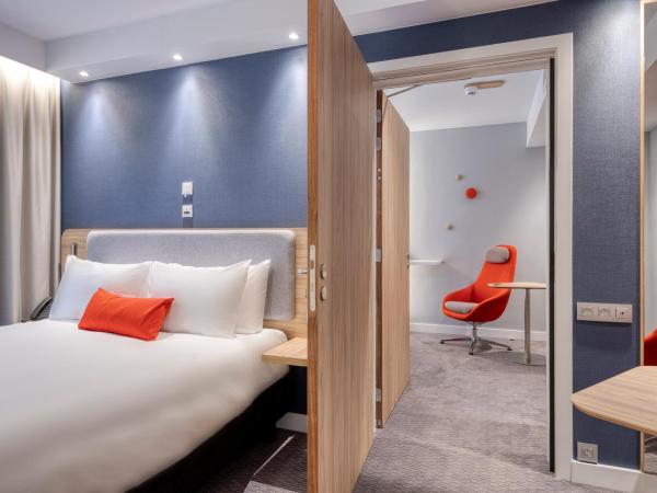 Holiday Inn Express Antwerp - City Centre, an IHG Hotel : photo 3 de la chambre chambre lit queen-size standard - accessible aux personnes à mobilité réduite