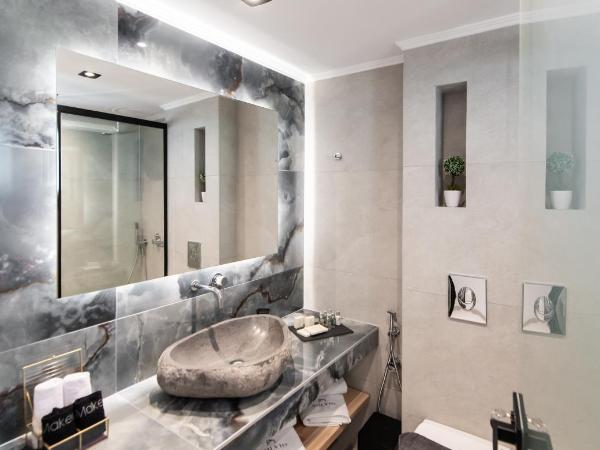 Solvio Boutique Hotel & Spa : photo 8 de la chambre suite lit queen-size - vue sur piscine