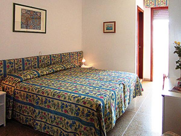 Hotel Nevada : photo 2 de la chambre chambre double ou lits jumeaux supérieure avec accès plage