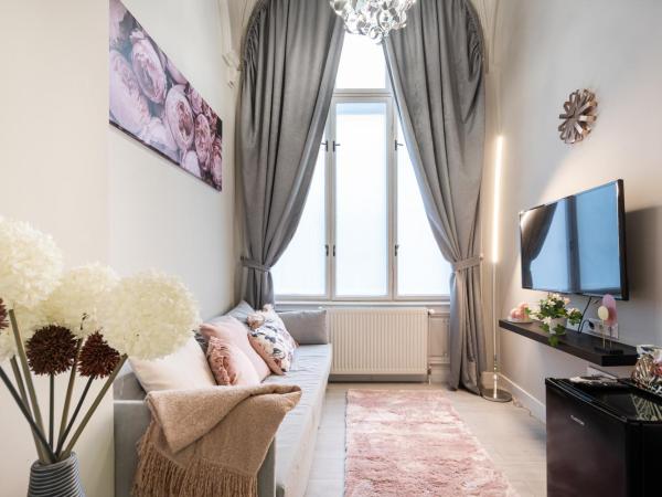 Szent István Apartments : photo 9 de la chambre chambre double avec salle de bains privative