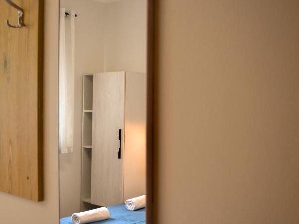 Arcus Premium Hostel : photo 5 de la chambre chambre double ou lits jumeaux avec salle de bains privative
