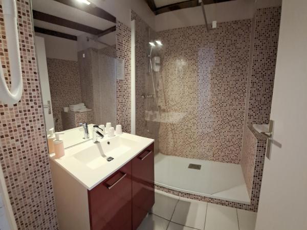 Alti'Pic Hôtel : photo 7 de la chambre grande chambre double