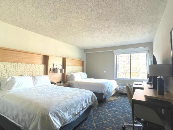 Holiday Inn Hotel & Suites Chicago - Downtown, an IHG Hotel : photo 5 de la chambre chambre standard avec 2 lits queen-size
