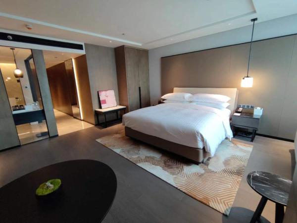 Sheraton Xi'an South : photo 1 de la chambre chambre lit king-size premium - vue sur jardin