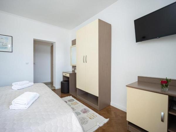 Villa Marija : photo 5 de la chambre chambre double avec balcon - vue sur mer