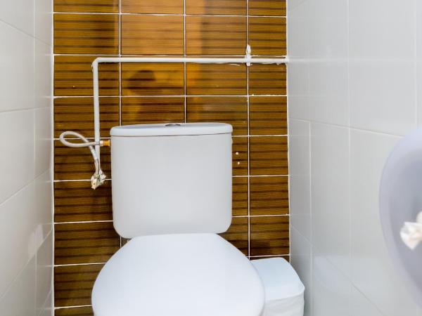 Forum Tarragona : photo 7 de la chambre chambre simple avec salle de bains commune